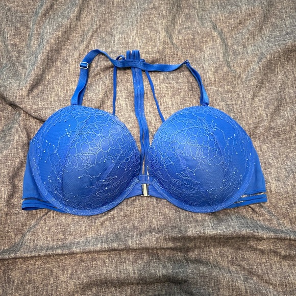 Victoria’s Secret Very Sexy Push Up front closure. Blue in color. Size 36D - Picture 1 of 3